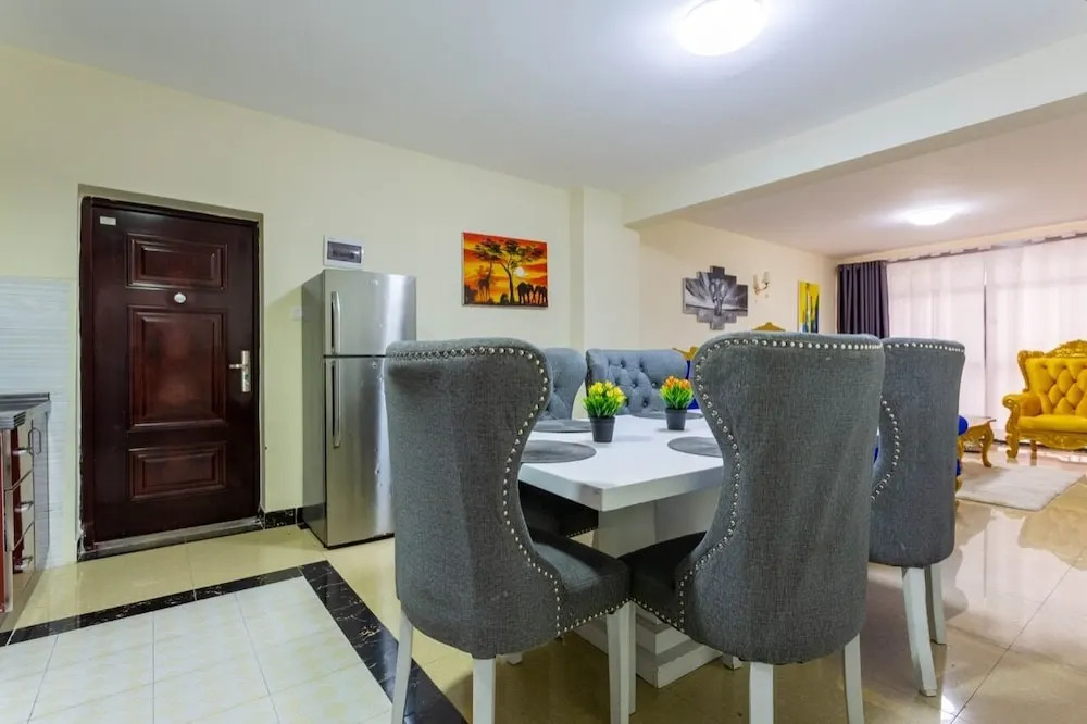 Lux Suites Mango Court Apartments