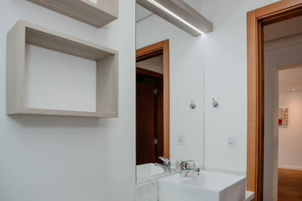 Apartamento charmoso e iluminado em bairro nobre de Gramado