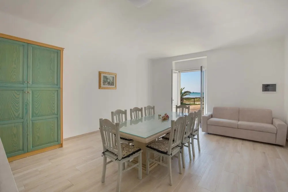 Porto Cesareo Family House