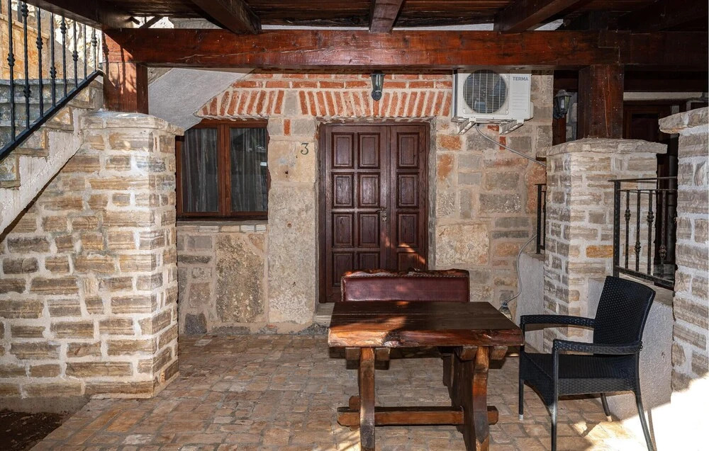 Amazing Home in Vir With 9 Bedrooms, Wifi and Outdoor Swimming Pool