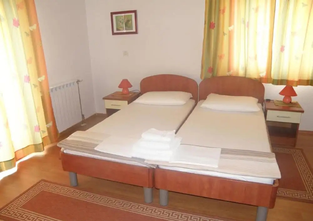 Villa Borna Apartments