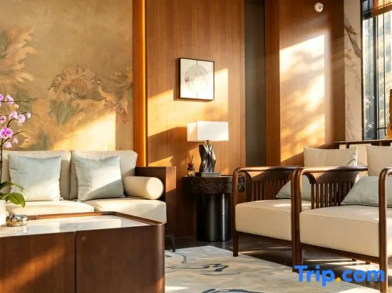 Jinyue Hotel (Lingqu Water Street Branch)