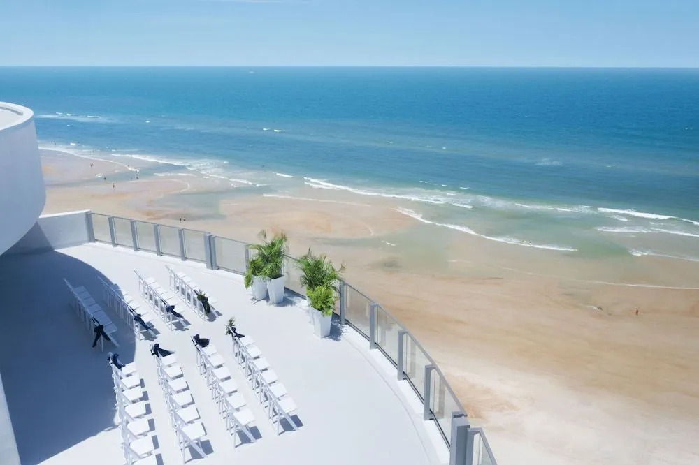 Max Beach Resort