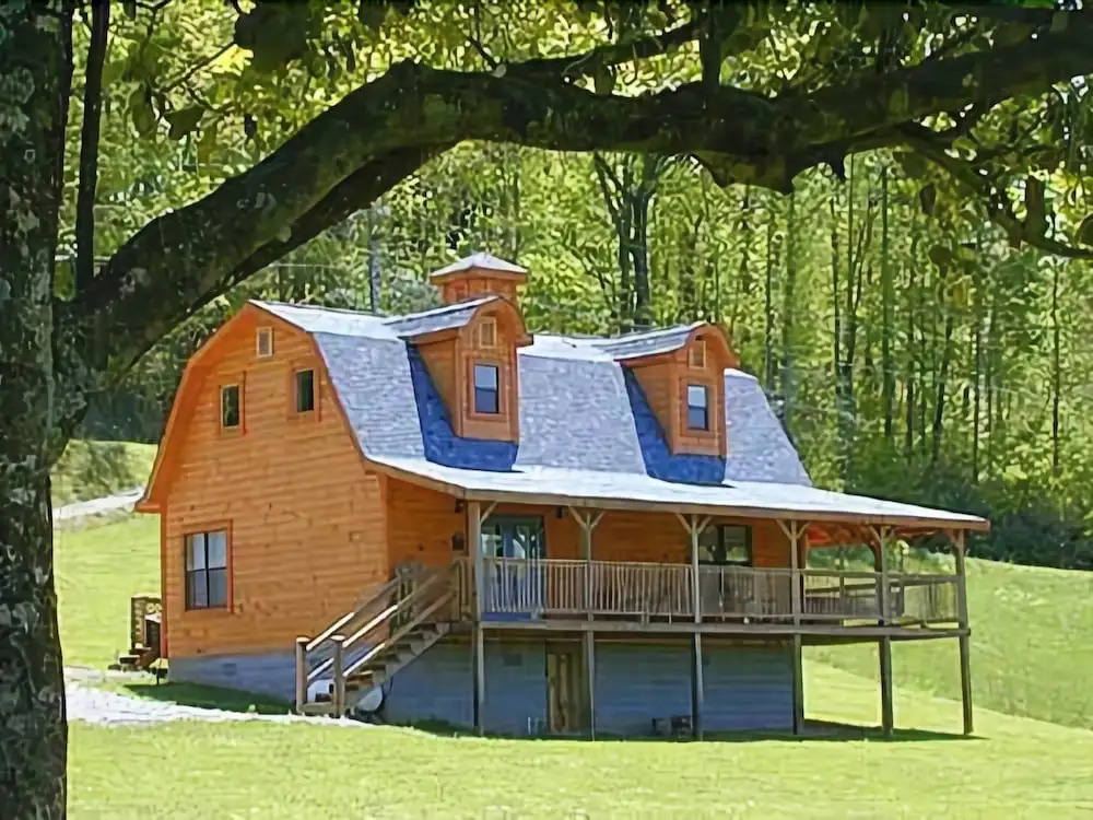 Four Bears Barn 2 Bedrooms 2 Bathrooms Cabin