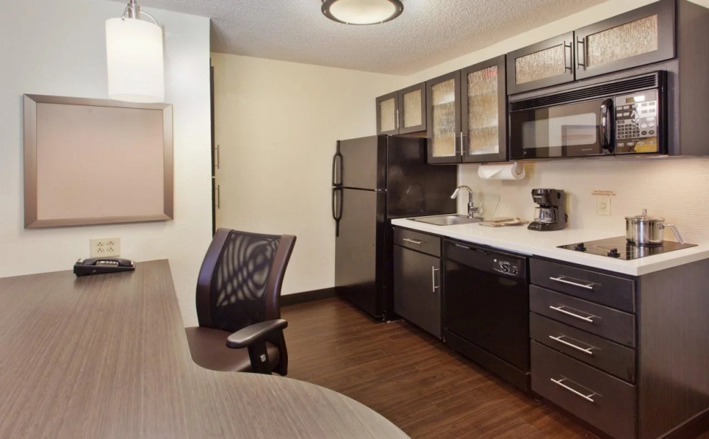 Sonesta Simply Suites Albuquerque Midtown