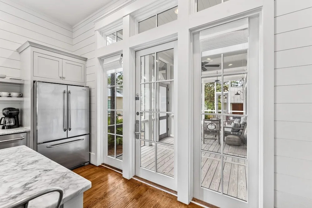 Pet Friendly Watercolor 4br Home In The Lake District 4 Bedroom Home by RedAwning