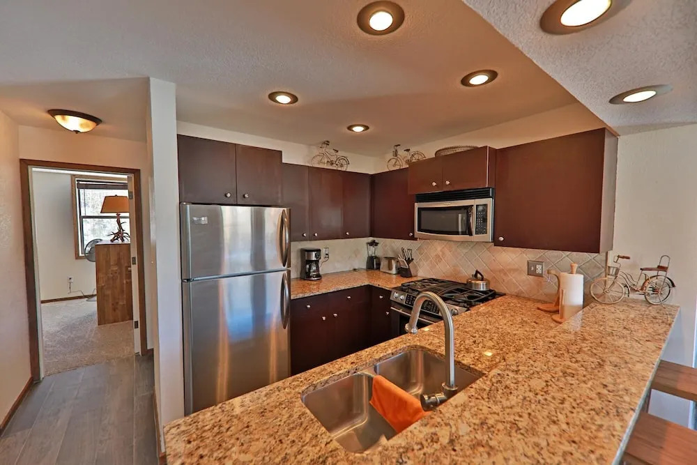 Snowblaze A14 2 Bedroom Condo by RedAwning