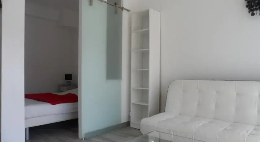 Home Rental Avenue de Grasse