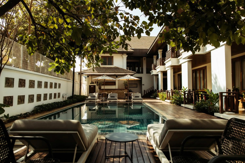 Athena Hotel
