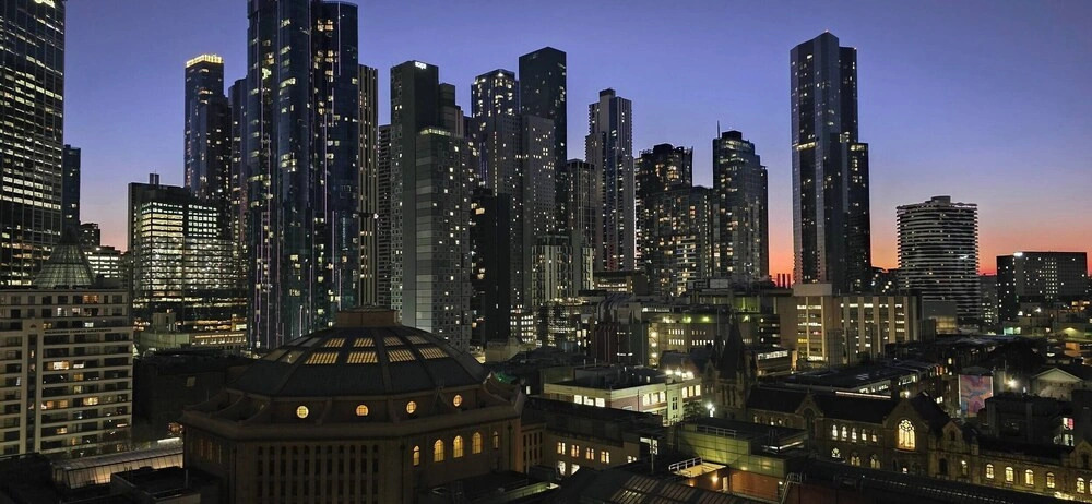 Deluxe 2BR apt Excellent Location Cityviews & Pool