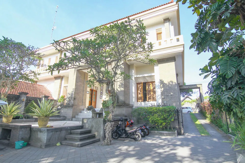 Alam Puri Art Museum and Villas