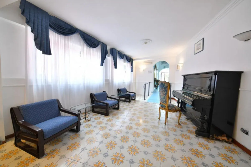 Hotel Antares