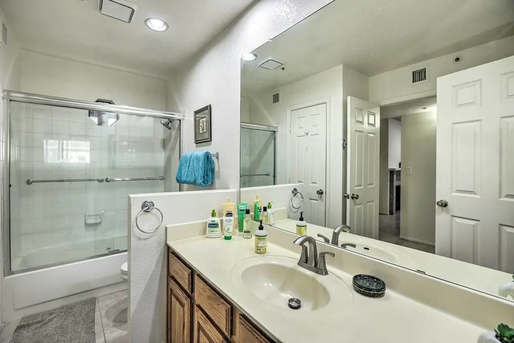 Scottsdale Condo w/ Pool & Hot Tub Access!