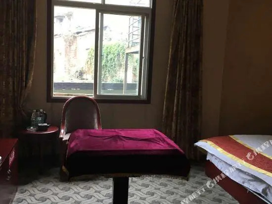 Dazu Zekai Business Hotel