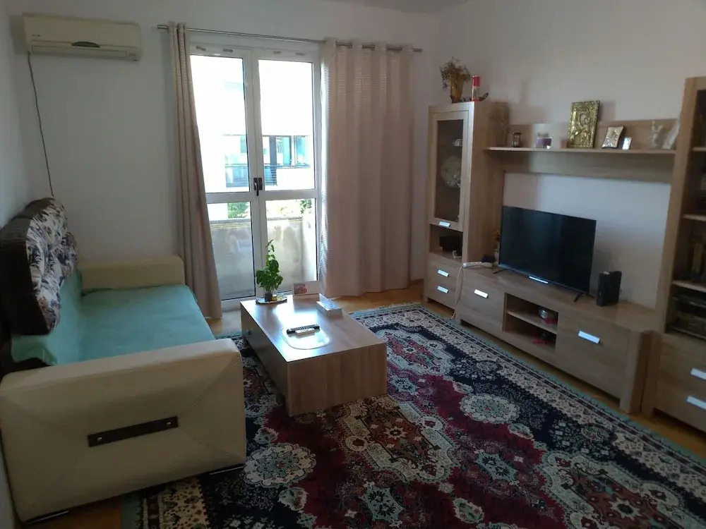 Apartment 3 Rooms, Nearby Casino, Cliff, Port, Aquarium, Beach, Ovidius Square