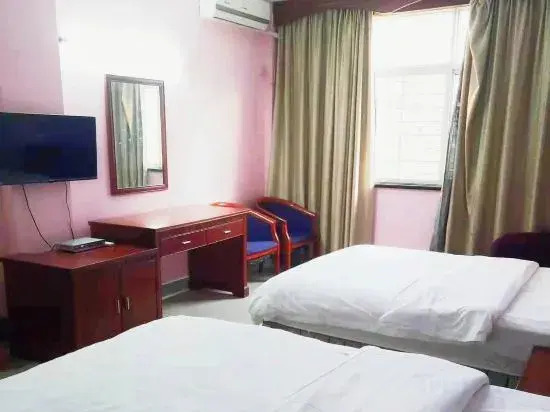 New Feitu Hotel guigang (Guest World RT-Mart)