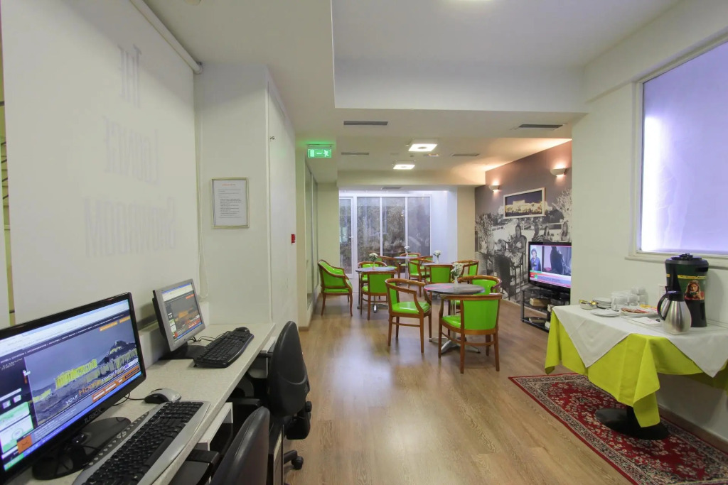 Attalos Hotel