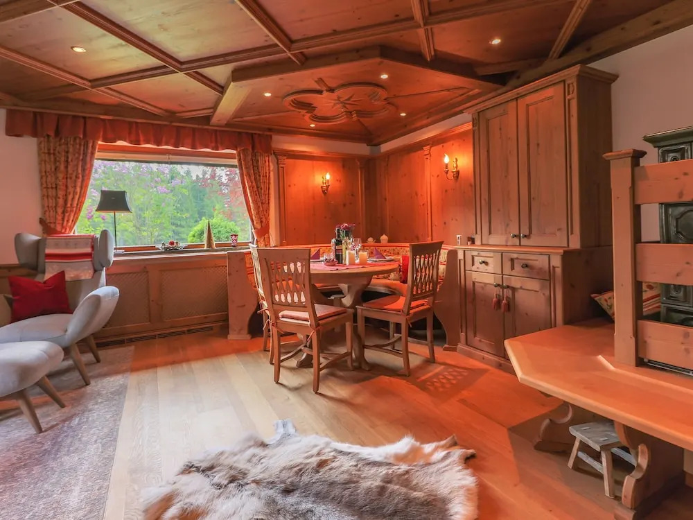 Quaint Holiday Home Tyrol With Garden