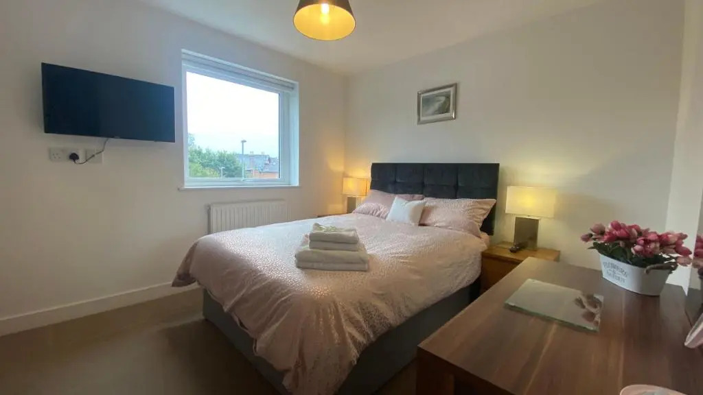 Comfy 2 bed house located at Wareham train station