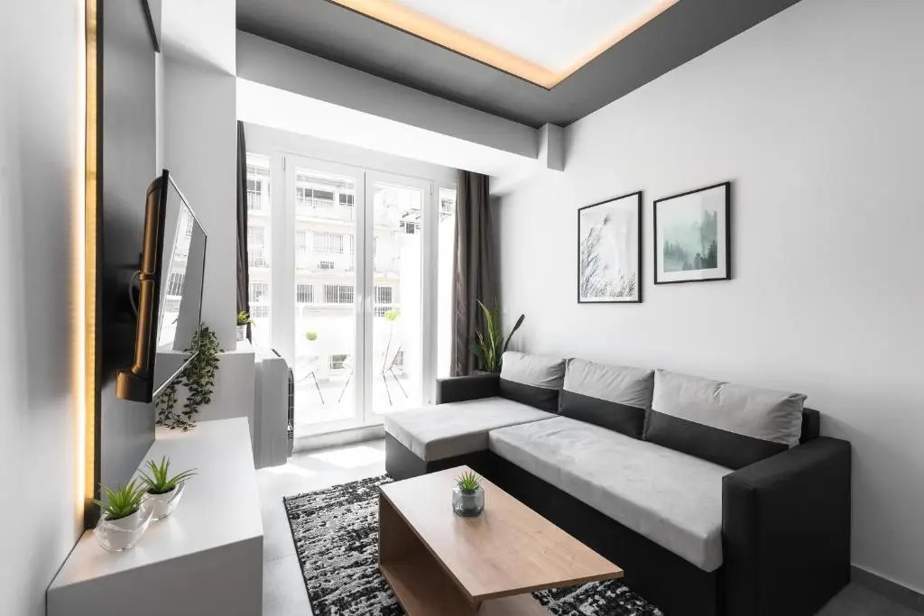 Adelle Apartments The Luxury Suites
