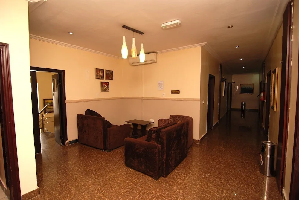 Trafford Hotel