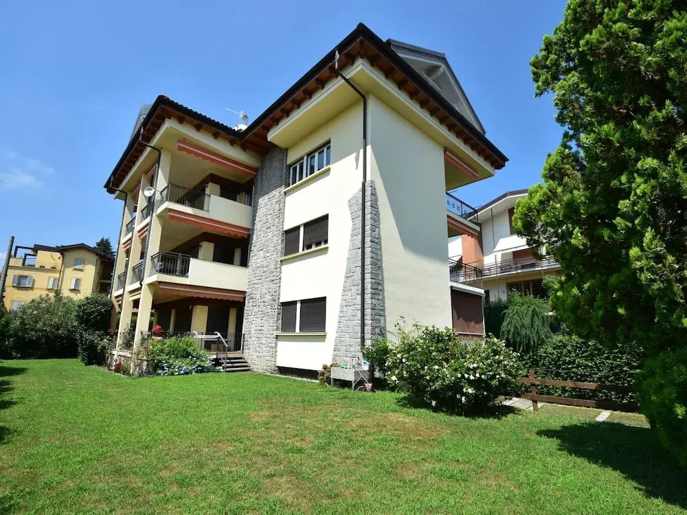 Apartment in a Prime Location on Lake Maggiore