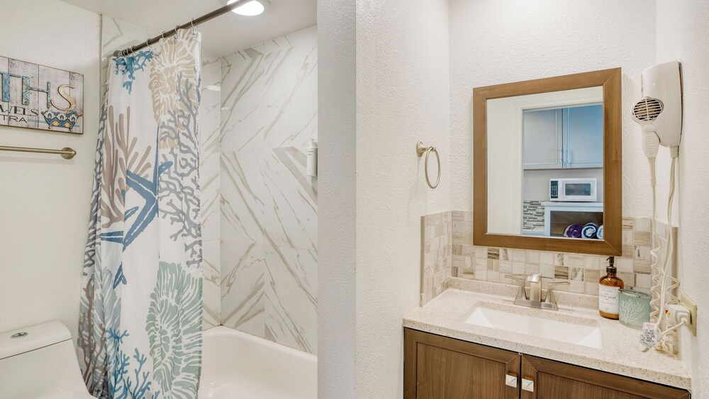 Fontainebleau 706 by Avantstay Beachfront+views