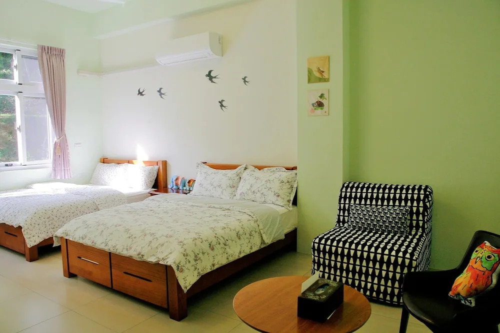 Yanzitao Pottery Coffee B&B