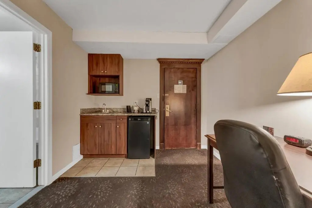 Buffalo Airport Hotel