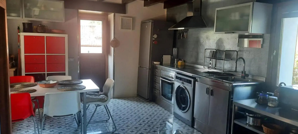 La casa de abajo
