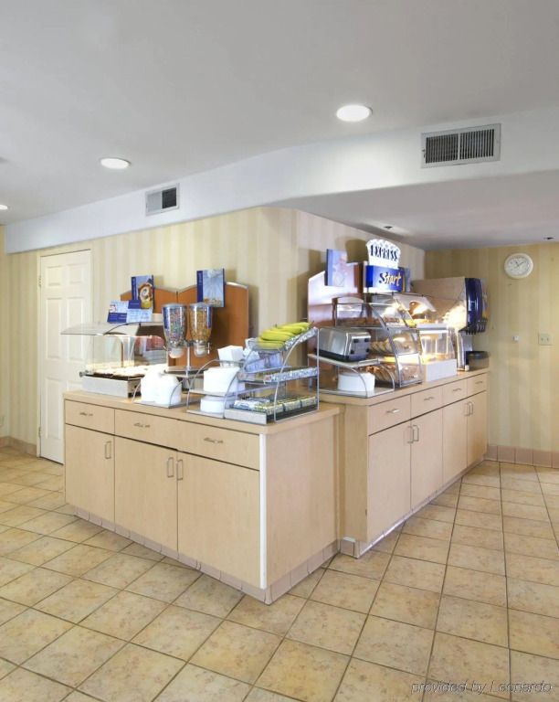 Fairfield Inn & Suites By Marriott Camarillo