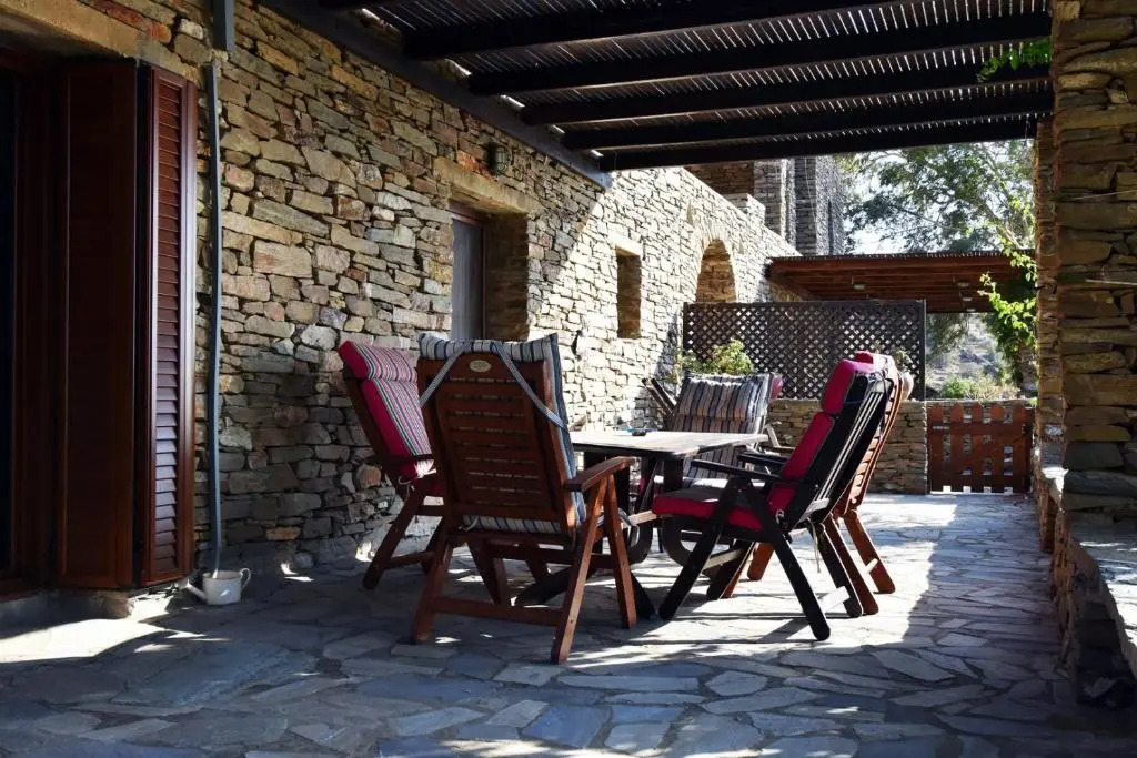 family home with a fantastic sea view, 5 minutes from the beaches