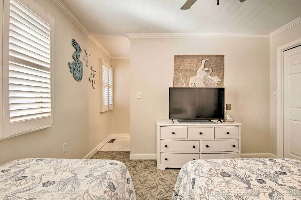 Walk to Beach: Waterfront Condo in Ocean City!