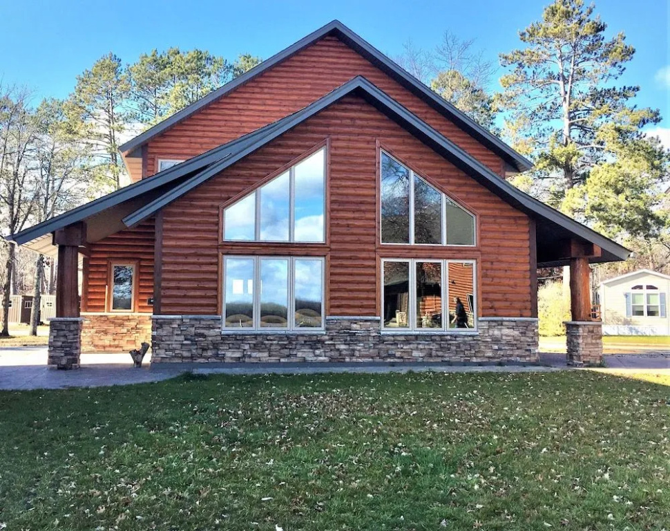 Sportsman's Lodge