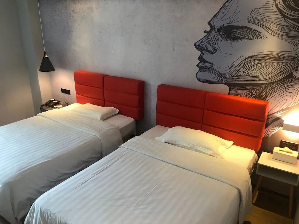 Life Yajo Hotel Xintang Metro Station