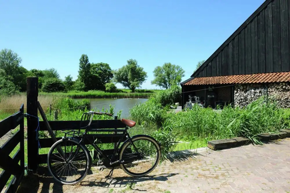Romantic Holiday Home With Plenty of Cycling and Walking Possibilities