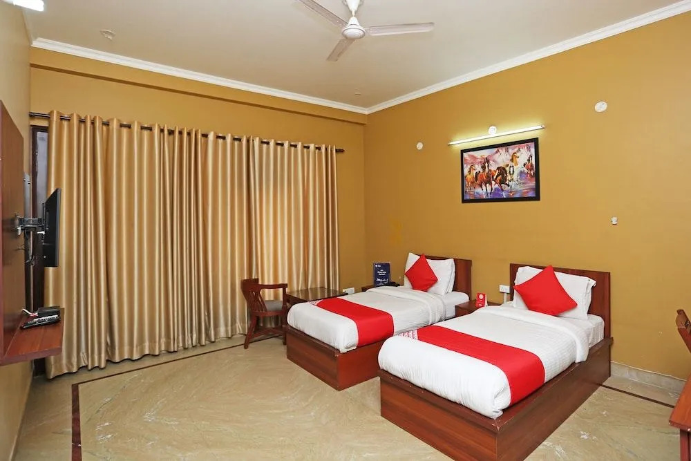 OYO 4814 Vatika Residency