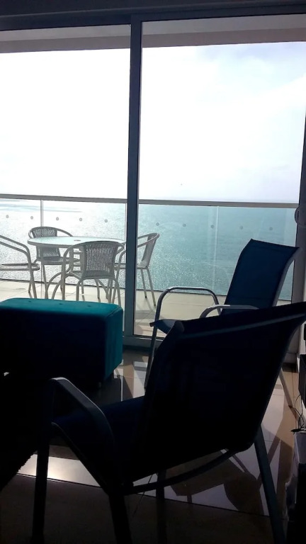 H2 LUXURY 3 Bedroom Apartment