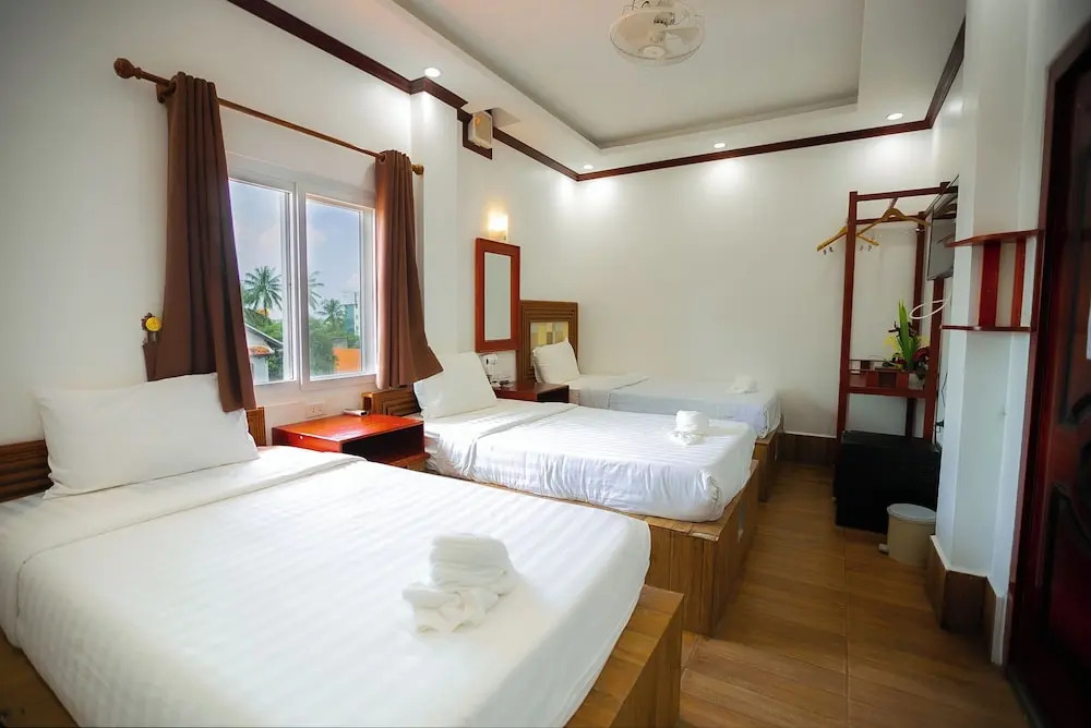 Vientiane Ruby Riverside Hotel