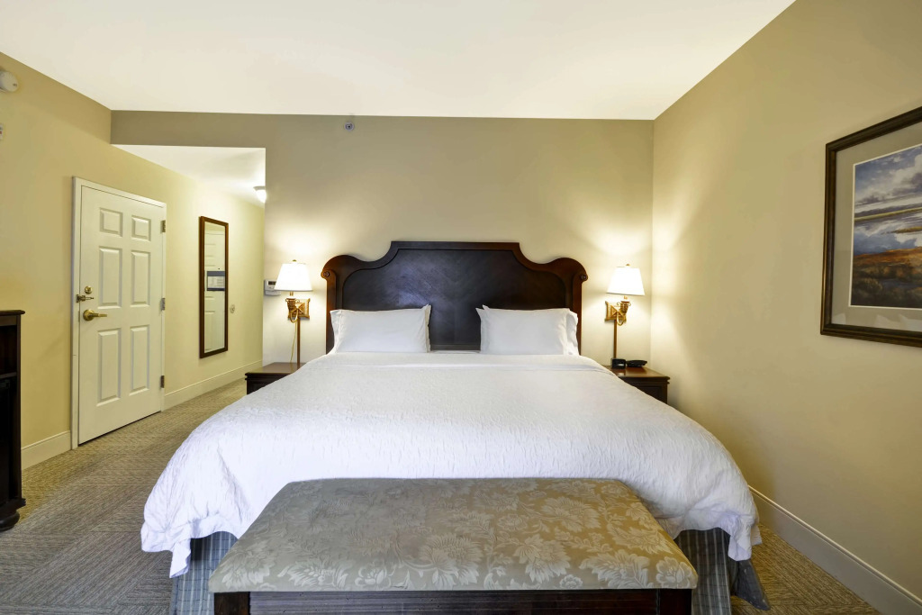 Hampton Inn & Suites Savannah Historic District