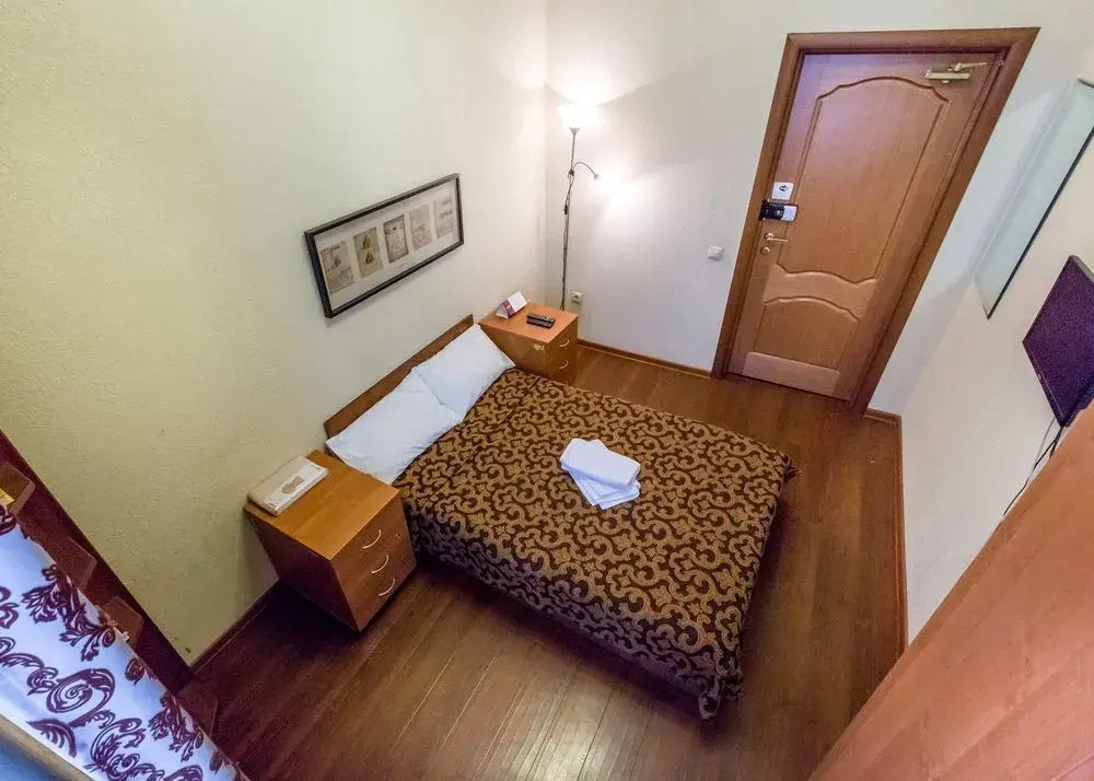 Chekhov Bro Hostel