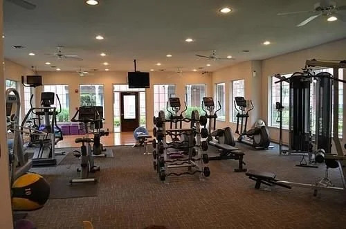 2400 Mccue By Sterling Suites