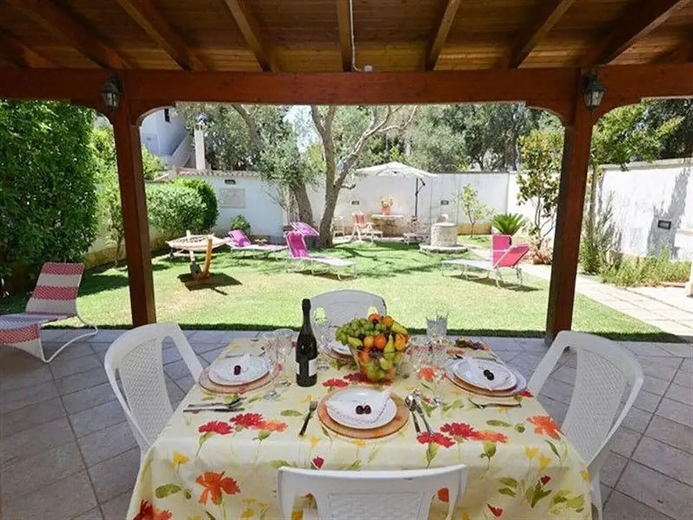 Holiday Villa Close to the Sea, With Garden and Parking Space in Torre Specchia