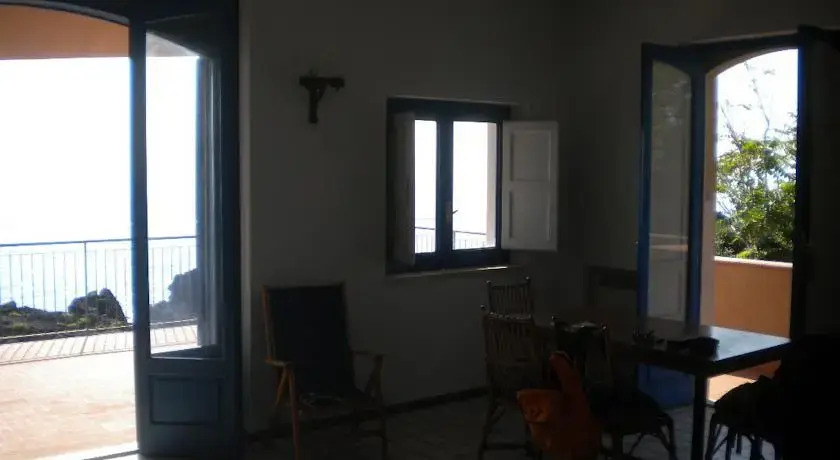 Casa sulla Scogliera