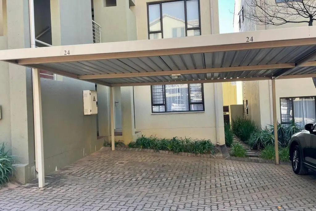 One-Bedroom @24Malibu Loft