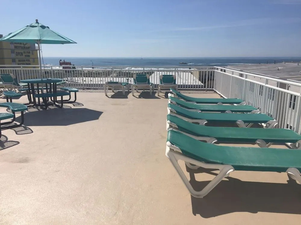 Surf Song Beach Resort of North Wildwood