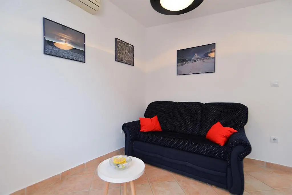 House Kristina 1203