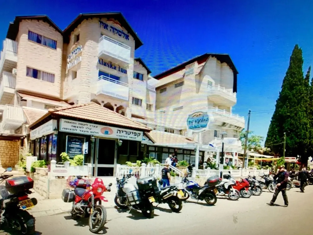 Alaska Inn Hotel