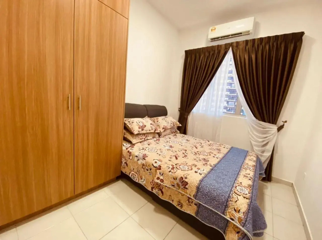 Homestay Ustazah @Residensi Adelia Bangi Avenue