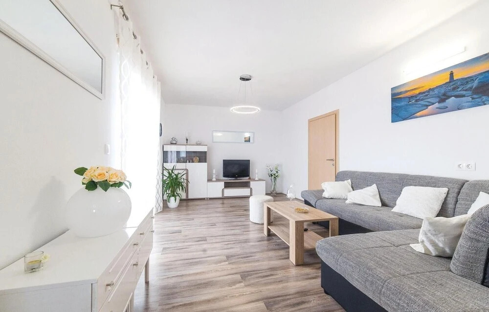 Amazing Home in Kastel Novi With Wifi and 3 Bedrooms